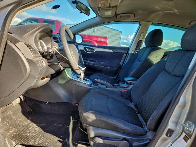 Nissan Sentra S Image 5