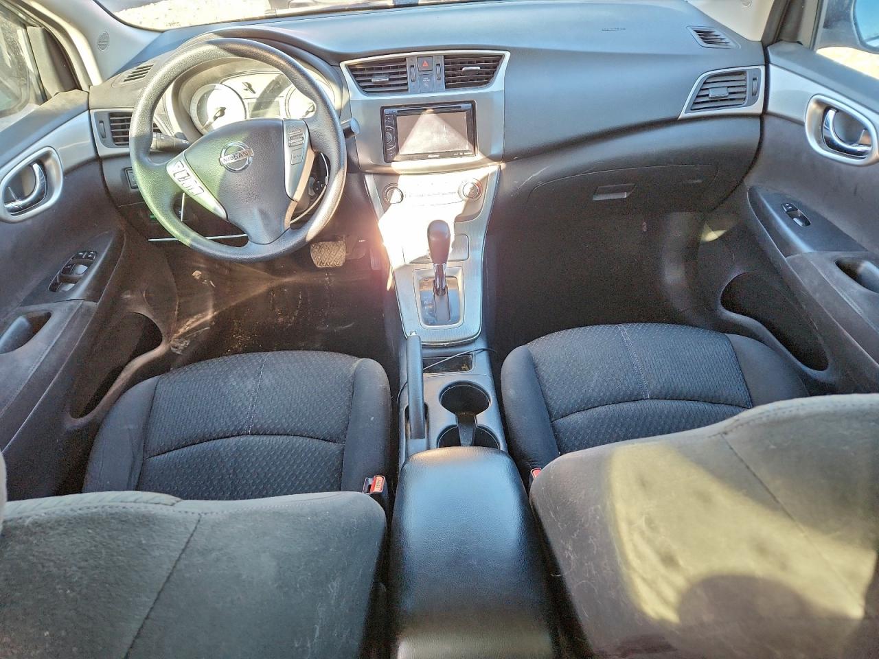 Nissan Sentra S Image 11