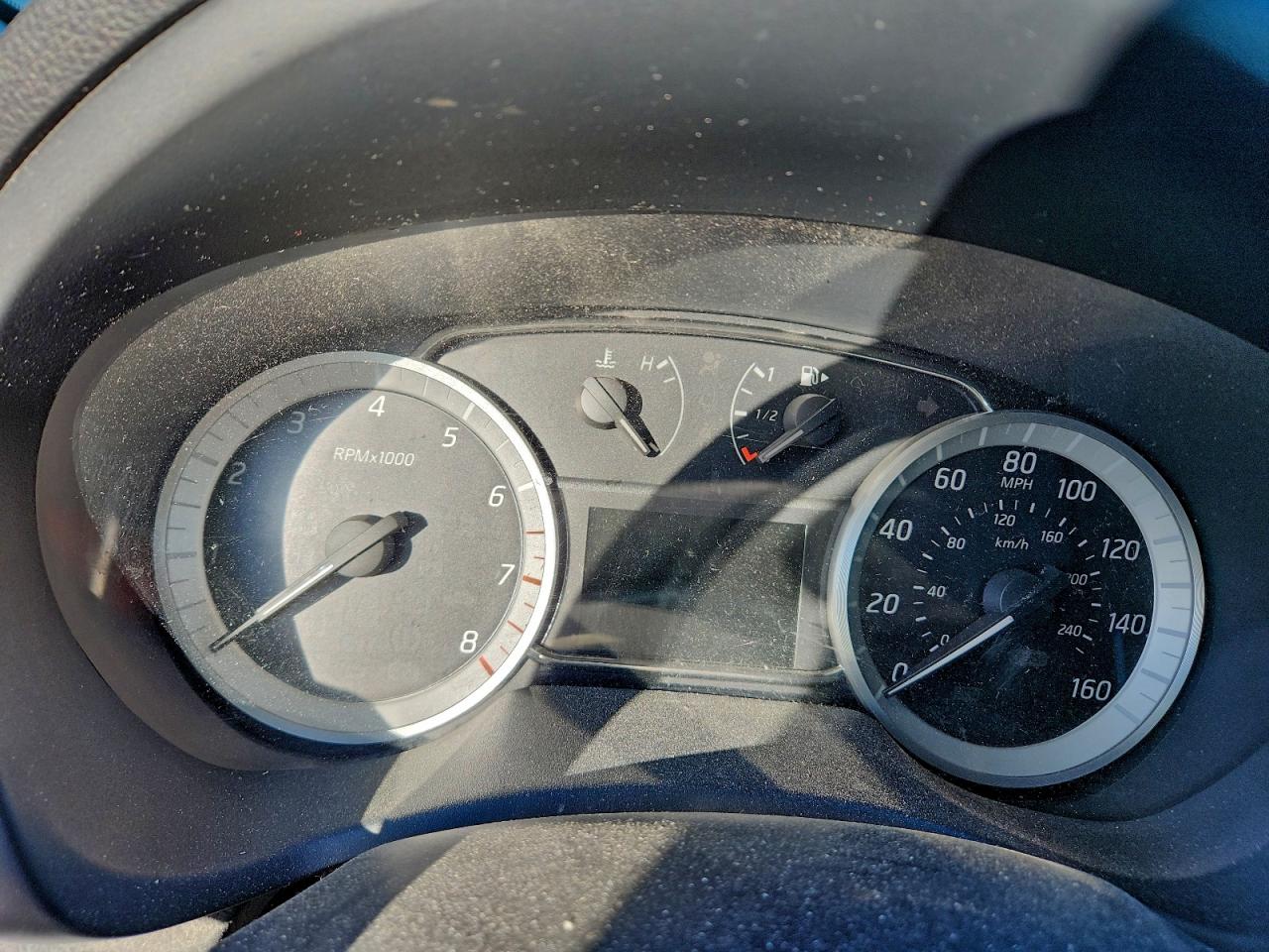 Nissan Sentra S Image 10