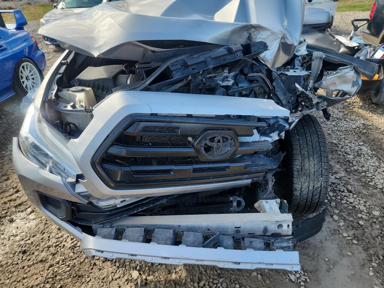 Toyota Tacoma Double Cab Image 8