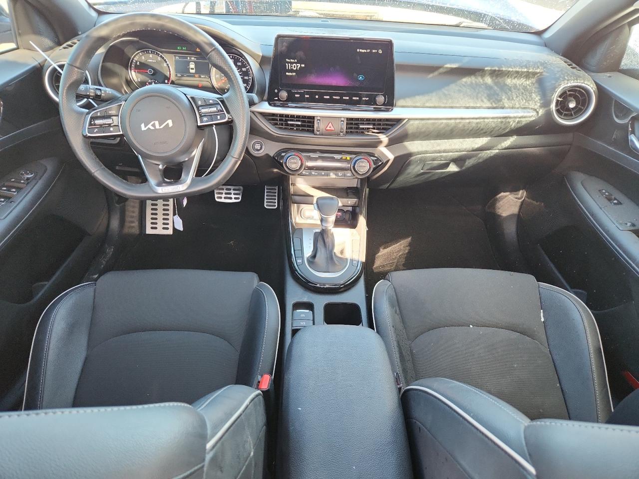 Kia Forte Gt Line Image 9