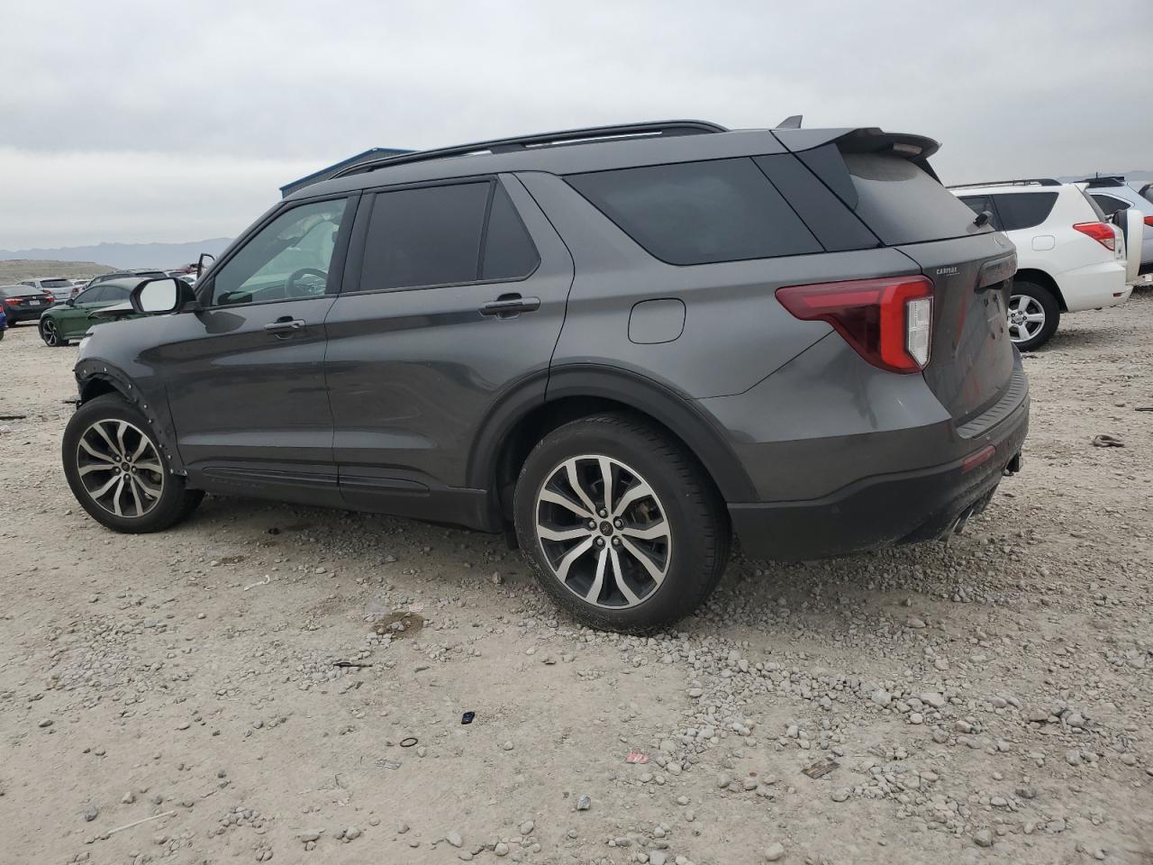 Ford Explorer St Image 6