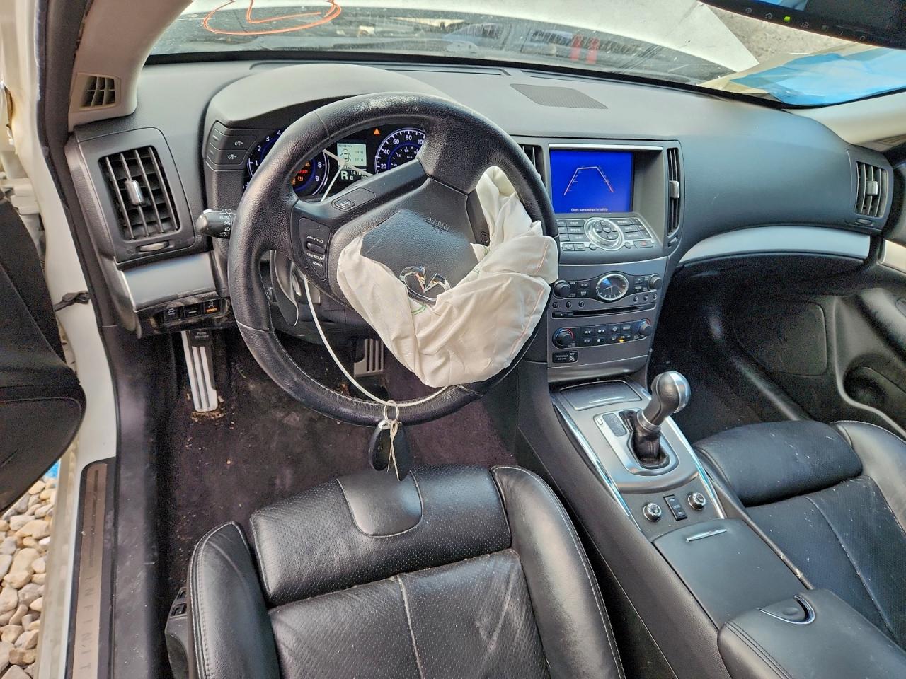 INFINITI G37 Image 3