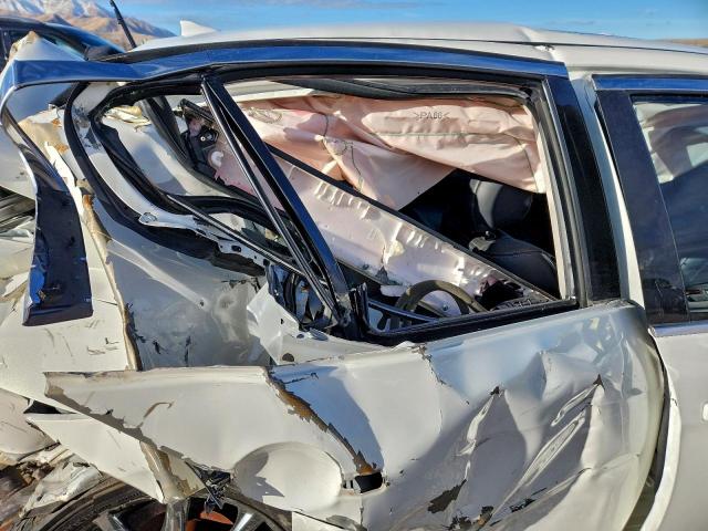 INFINITI G37 Image 12