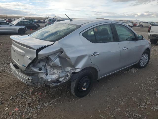 Nissan Versa S Image 3