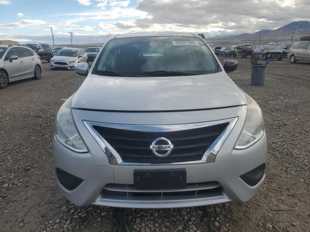 Nissan Versa S Image 2