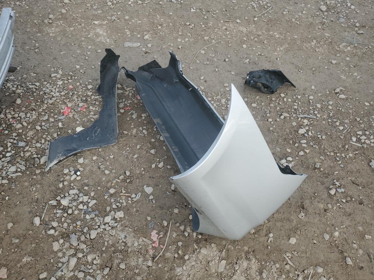 Nissan Versa S Image 10