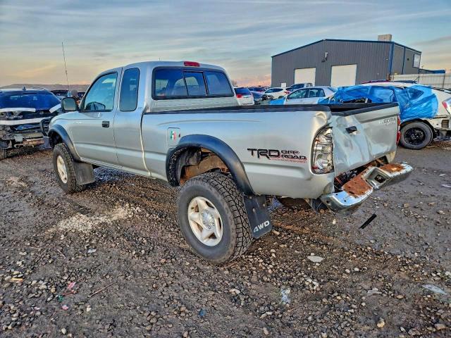 Toyota Tacoma Xtracab Image 9