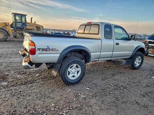 Toyota Tacoma Xtracab Image 8