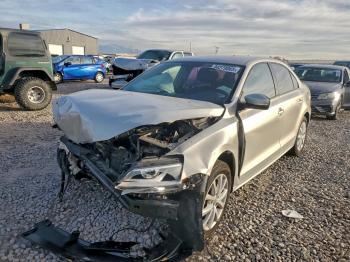  Salvage Volkswagen Jetta