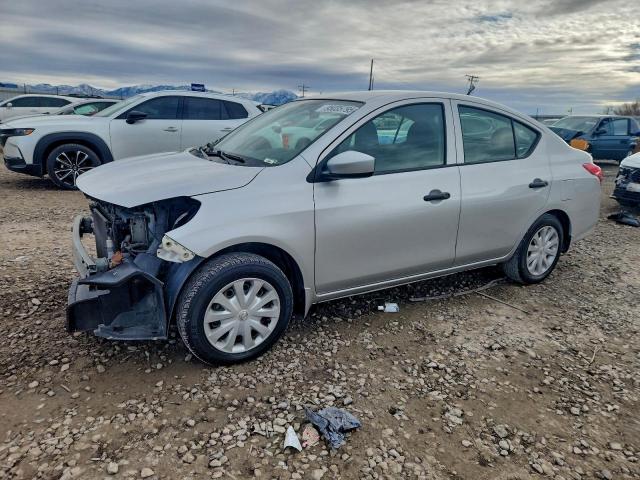  Salvage Nissan Versa