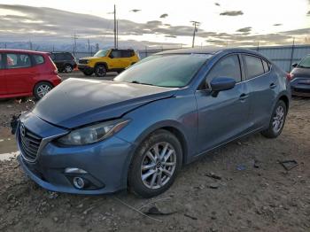  Salvage Mazda 3