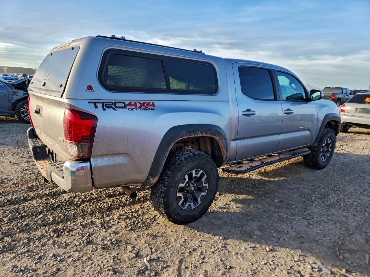 Toyota Tacoma Double Cab Image 6