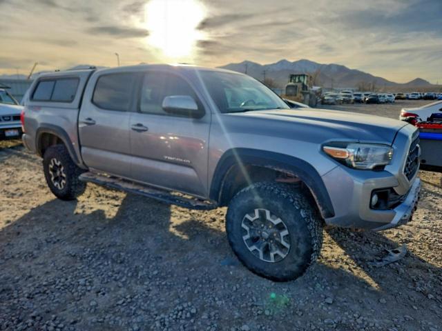Toyota Tacoma Double Cab Image 3