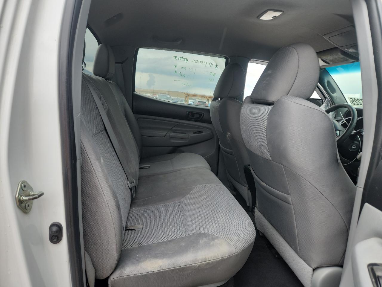 Toyota Tacoma Double Cab Long Bed Image 9