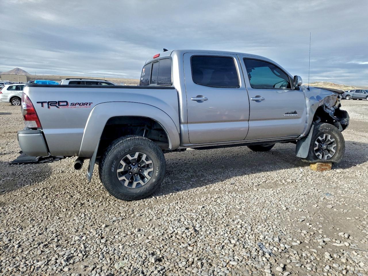 Toyota Tacoma Double Cab Image 6