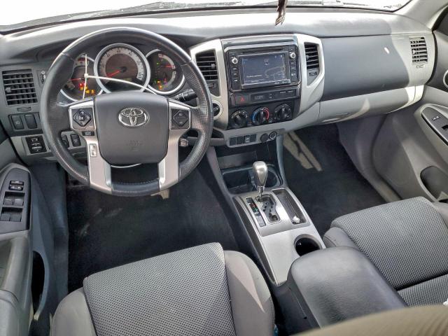 Toyota Tacoma Double Cab Image 8