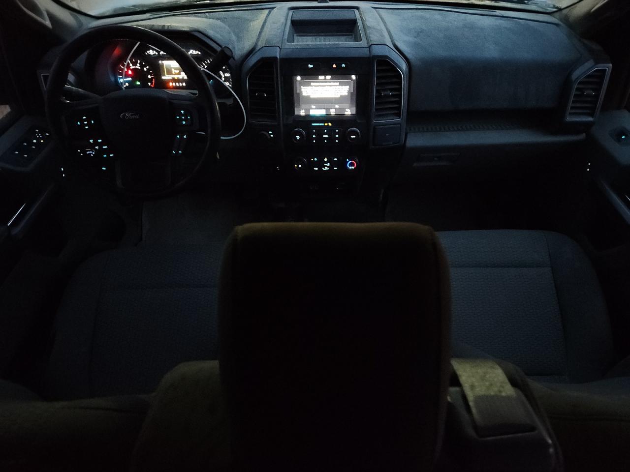 Ford F-150 Super Cab Image 4