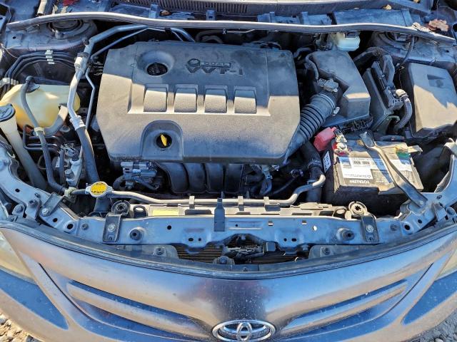 Toyota Corolla Base Image 6