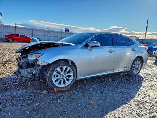  Salvage Lexus Es