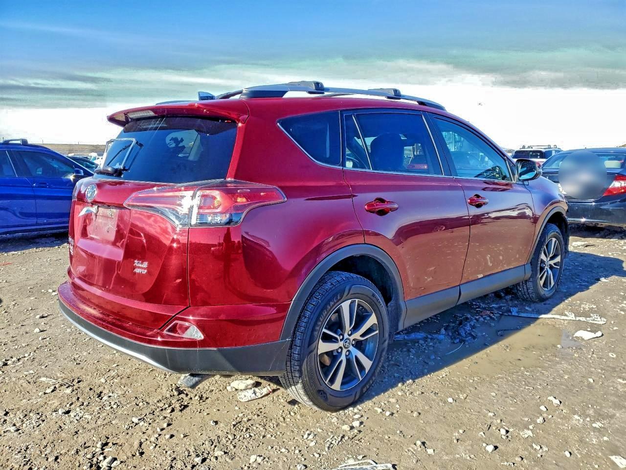 Toyota RAV4 Adventure Image 2