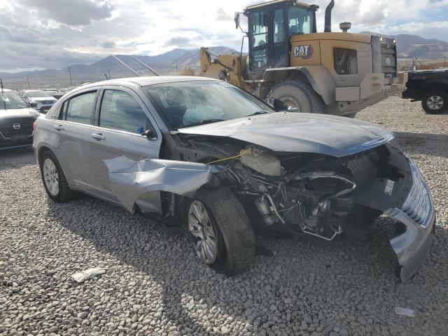 Chrysler 200 Lx Image 4