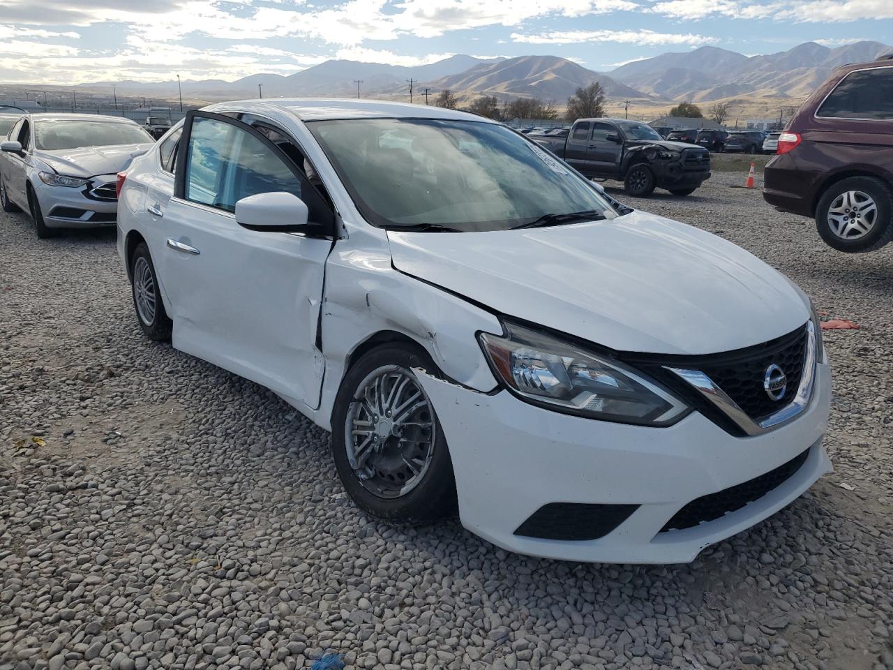 Nissan Sentra S Image 6