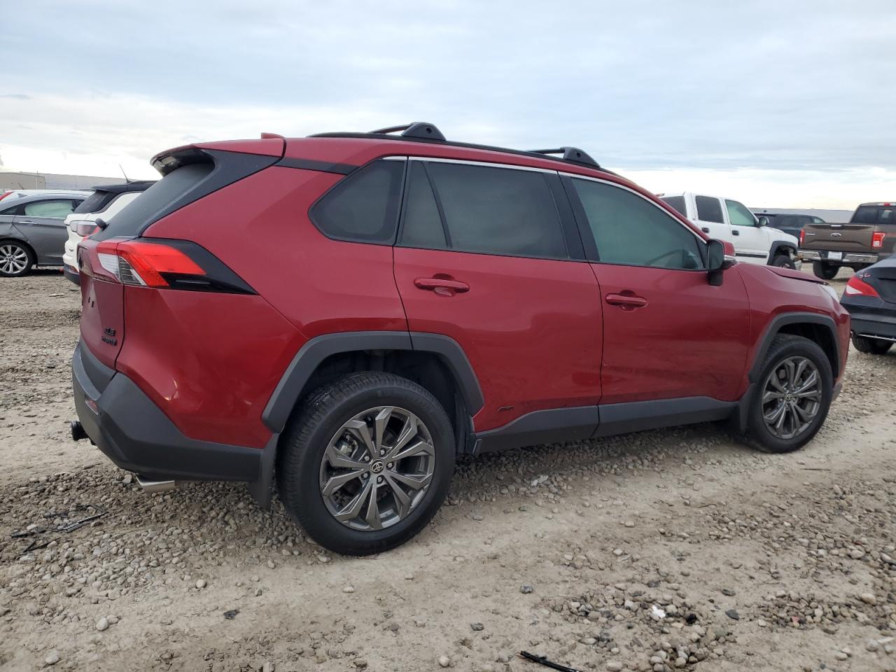 Toyota RAV4 Xle Premium Image 2