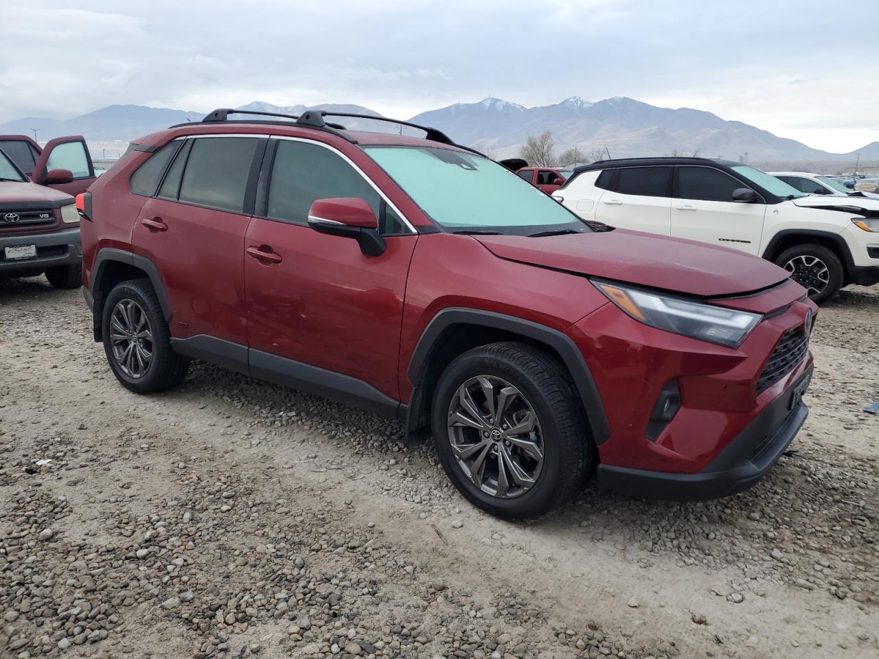 Toyota RAV4 Xle Premium Image 11