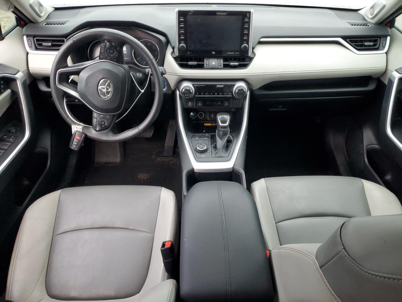 Toyota RAV4 Xle Premium Image 5