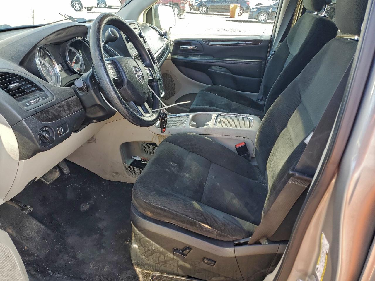 Dodge Caravan Sxt Image 7