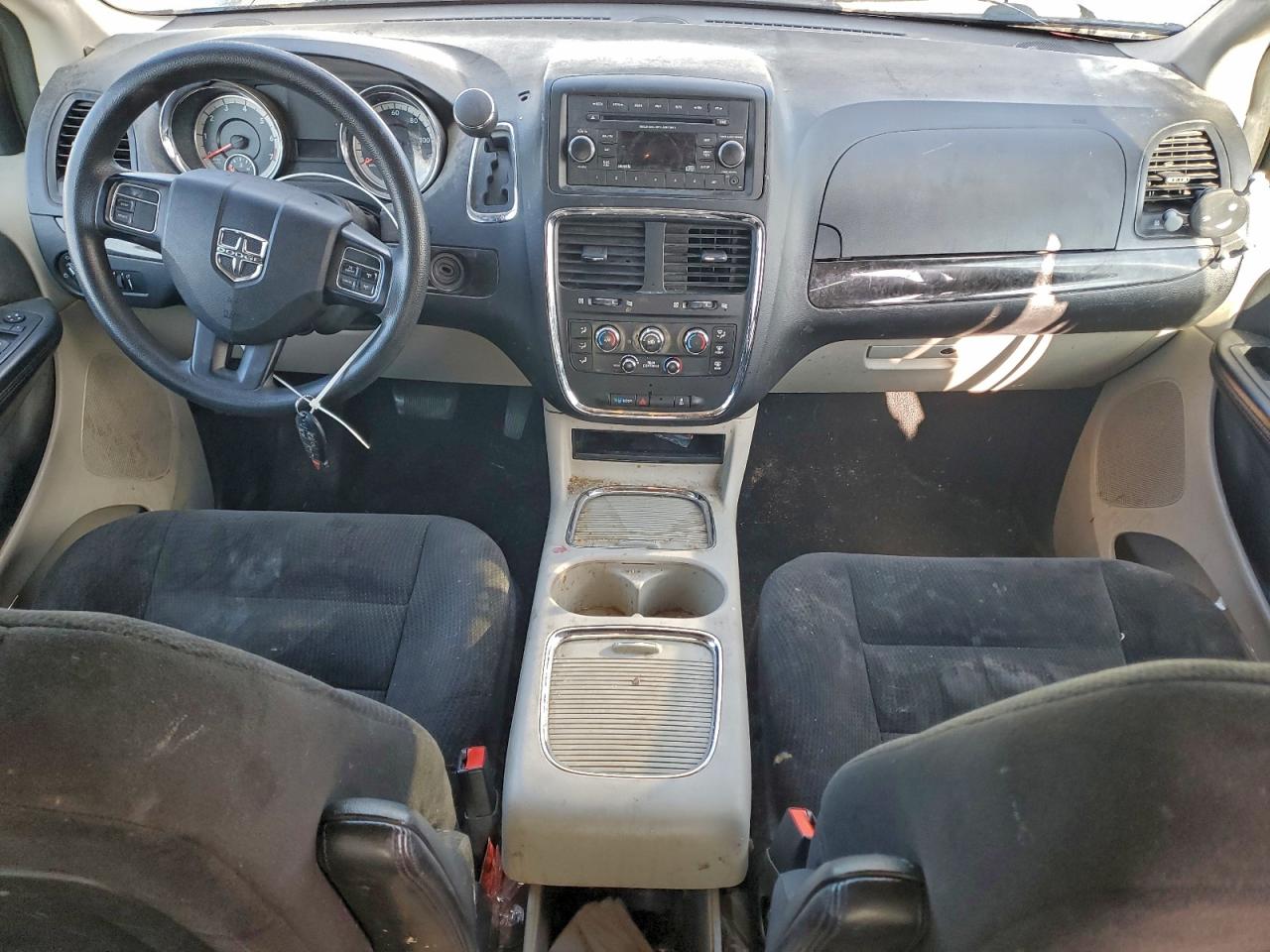 Dodge Caravan Sxt Image 8