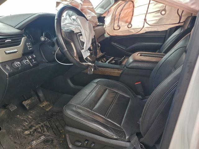 GMC Yukon Denali Image 4