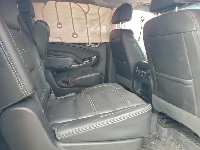 GMC Yukon Denali Image 7