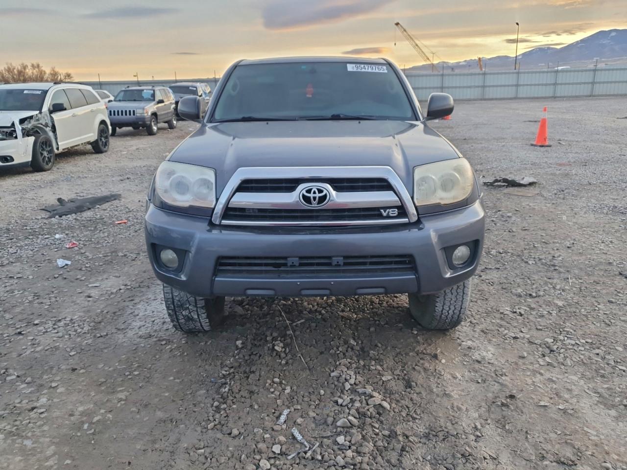 Toyota 4Runner Sr5 Image 12