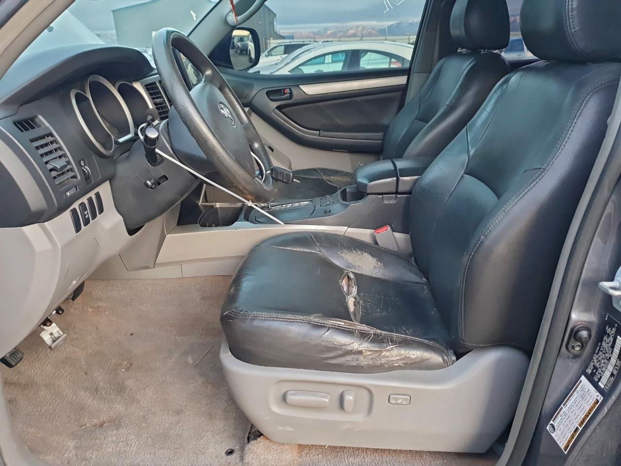 Toyota 4Runner Sr5 Image 5