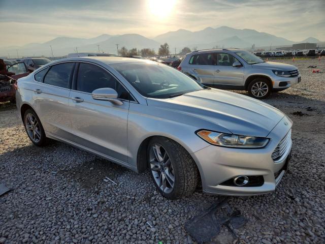Ford Fusion Titanium Image 4