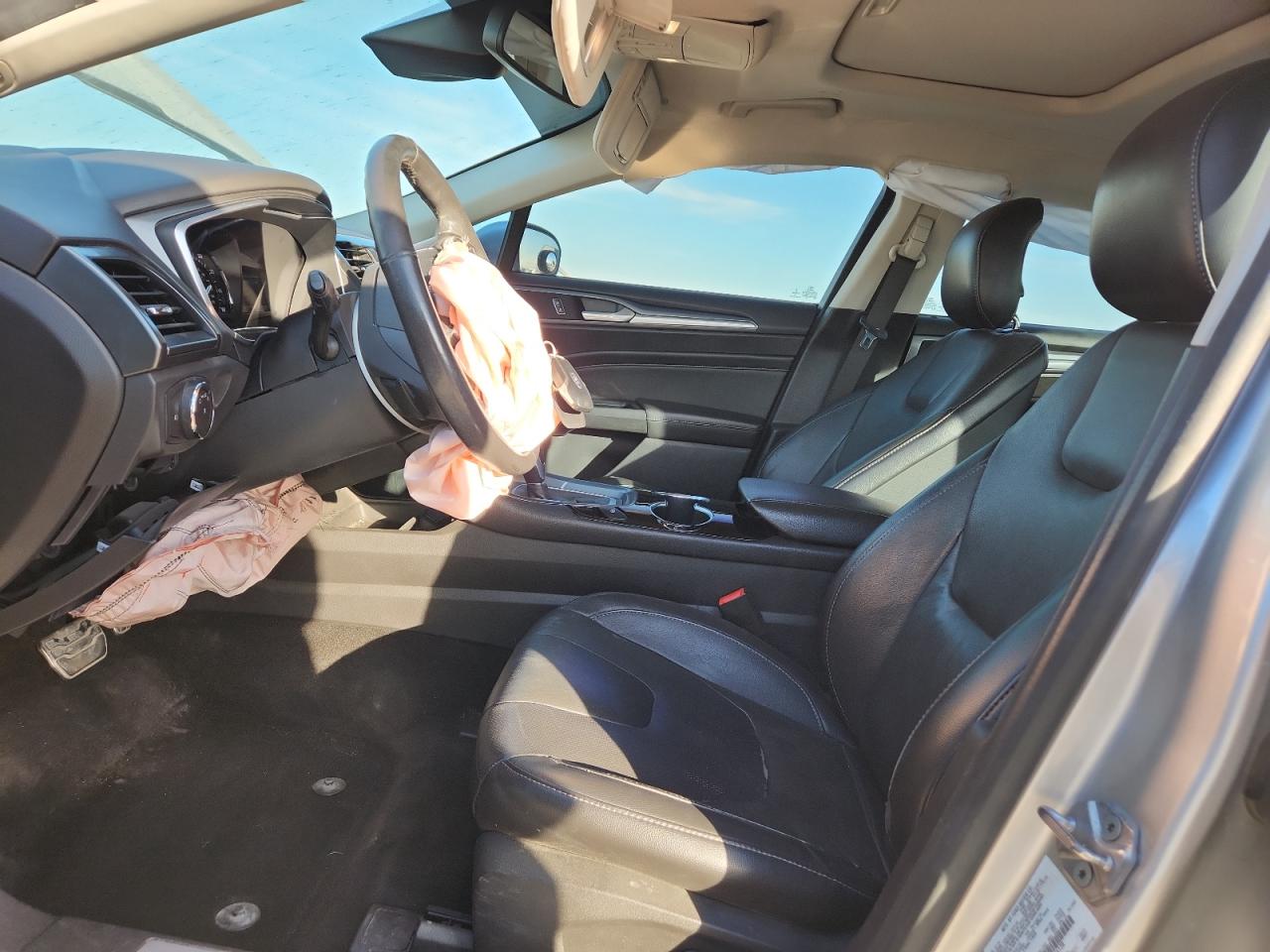 Ford Fusion Titanium Image 5