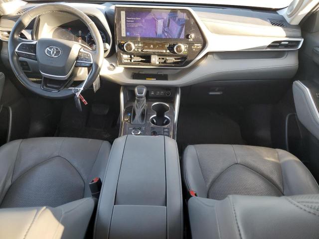 Toyota Highlander L Image 9