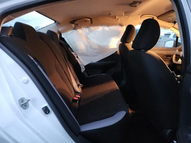 Nissan Versa S Image 8