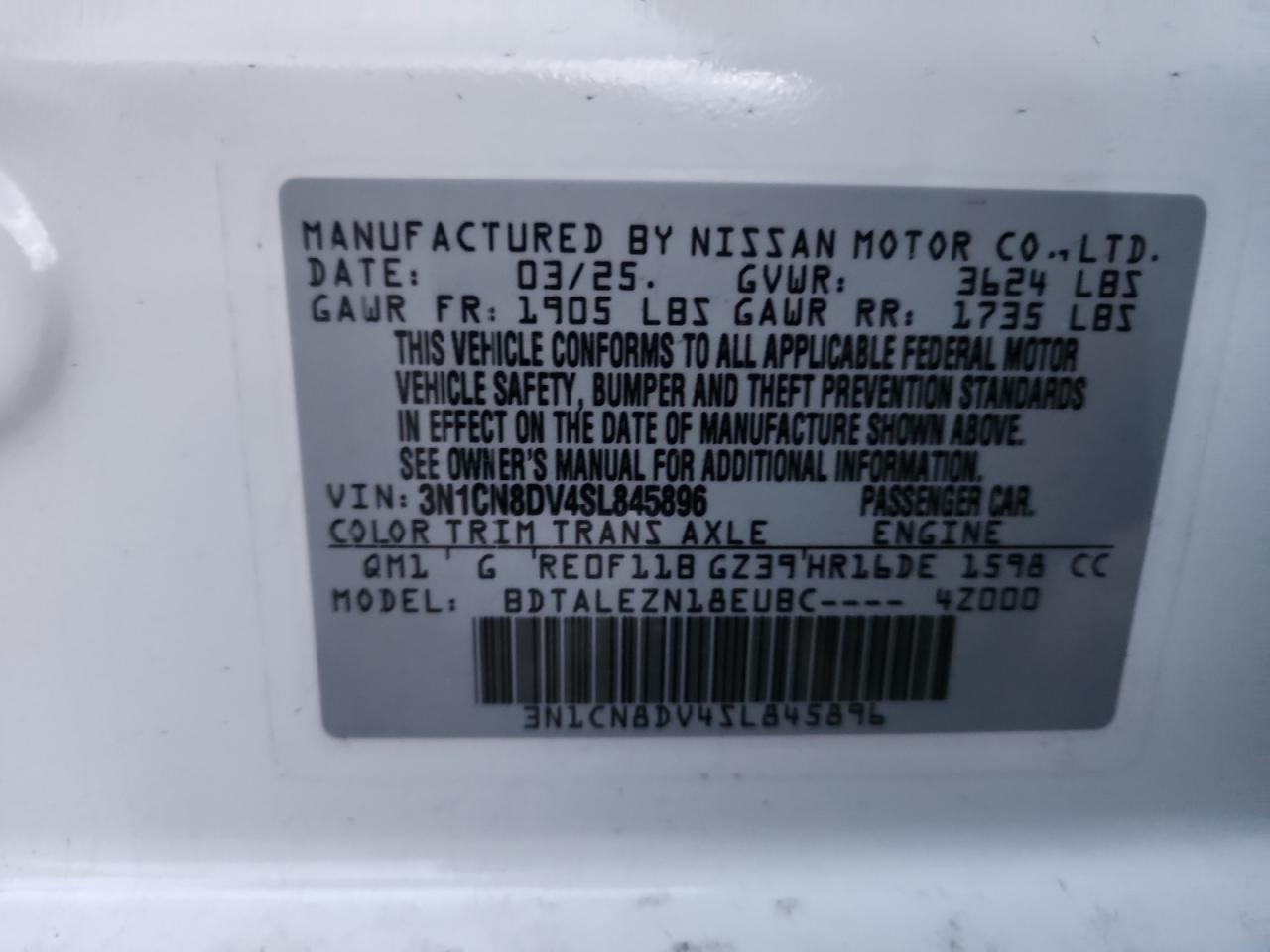 Nissan Versa S Image 10