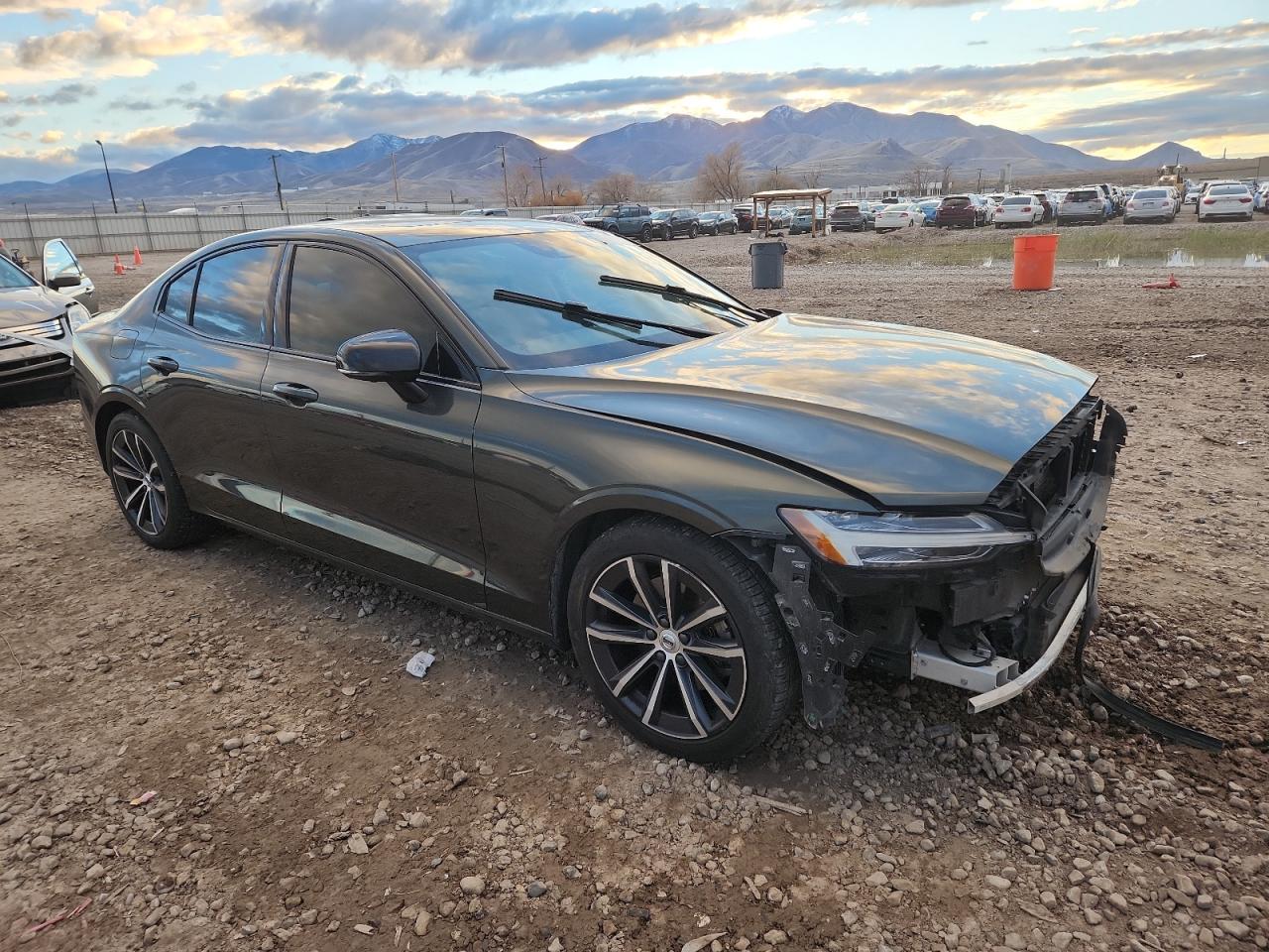 Volvo S60 T5 Momentum Image 11