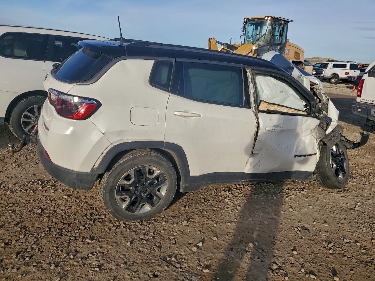 Jeep Compass Trailhawk Image 2