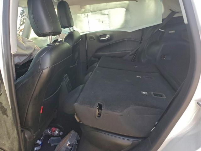 Jeep Compass Trailhawk Image 9