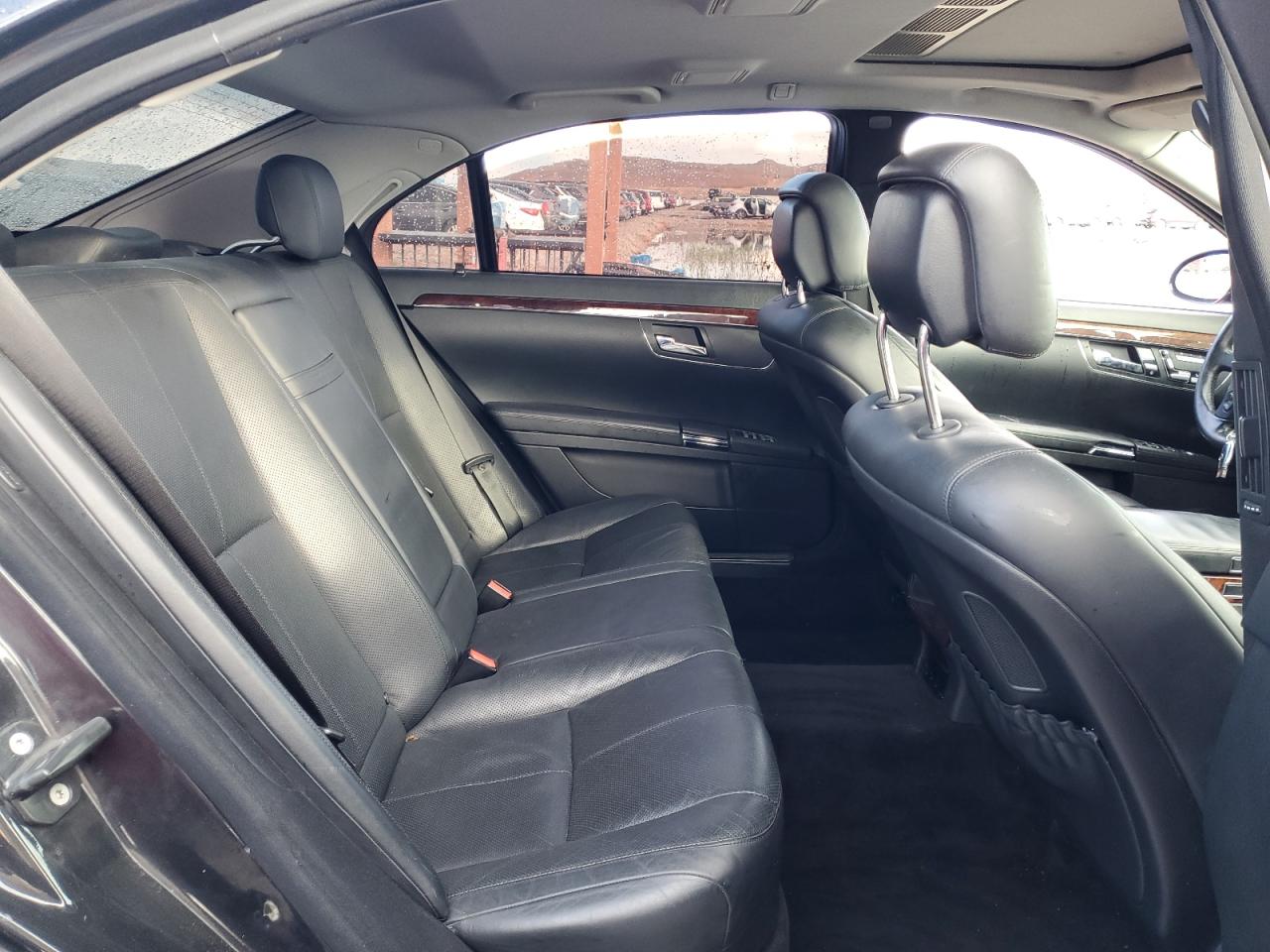 Mercedes-Benz S-Class 550 4matic Image 5