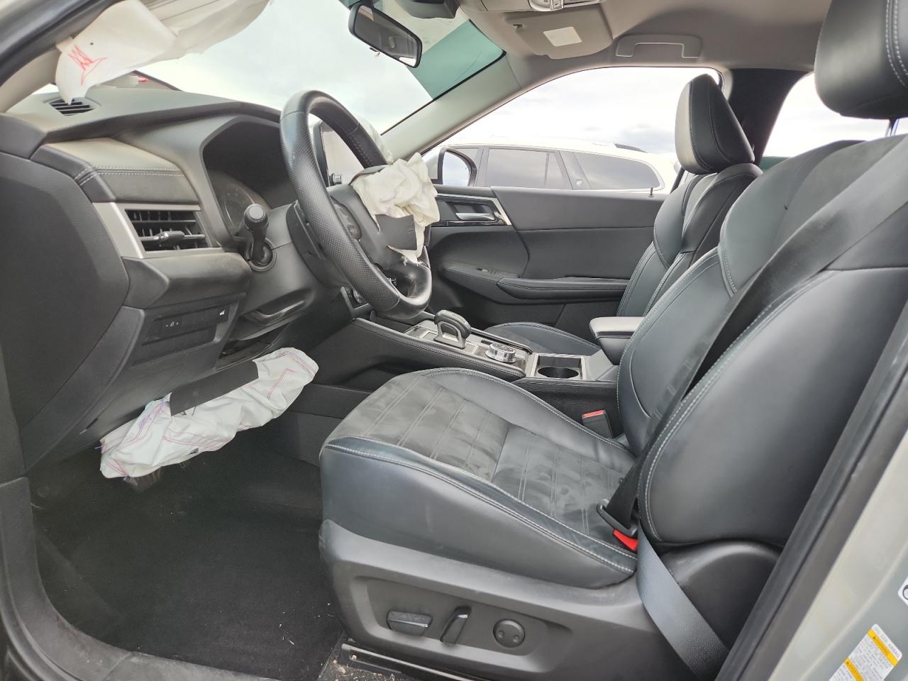 Mitsubishi Outlander Se Image 6