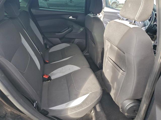 Ford Focus St Image 11