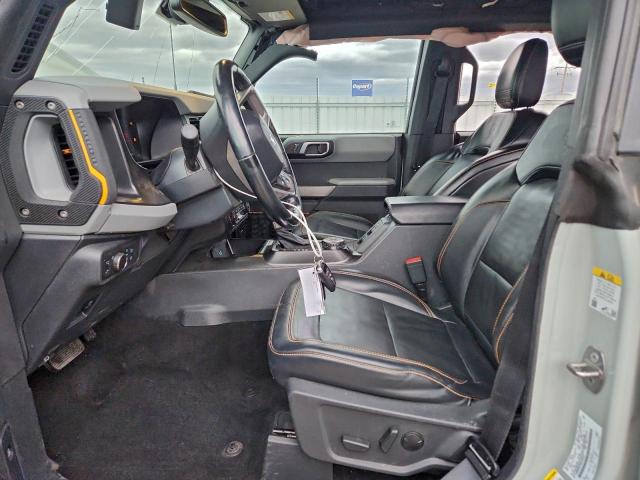 Ford Bronco Base Image 7