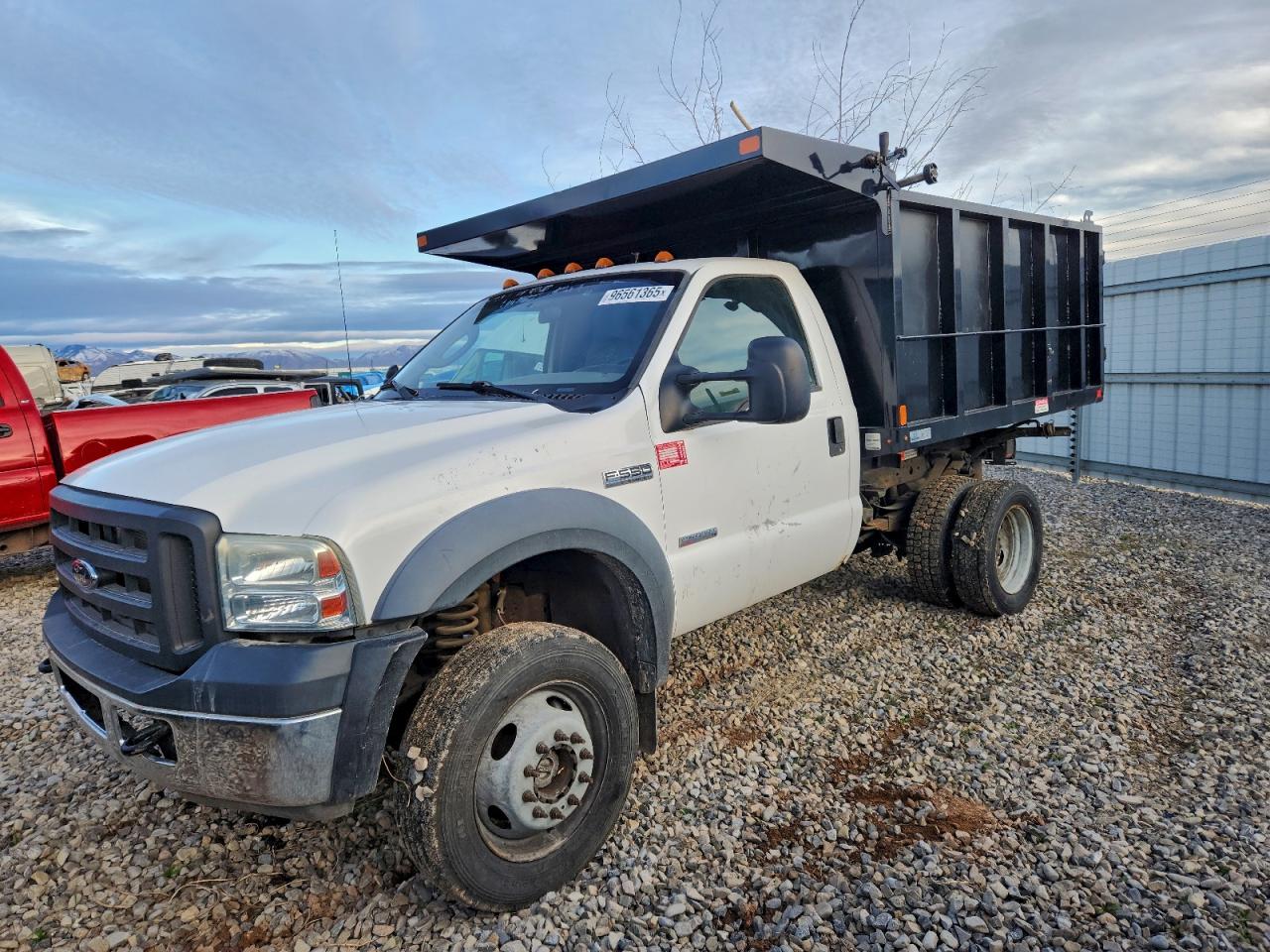 Ford F-550 Super Duty Image 1