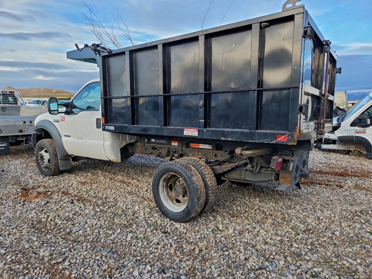 Ford F-550 Super Duty Image 4